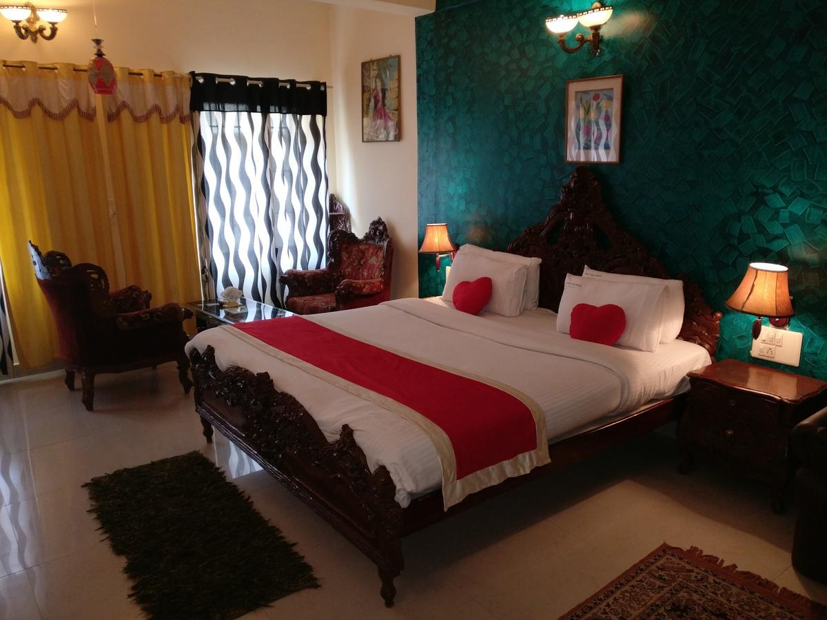 Hotel Raj Mahal จิกมากาลูร์ ภายนอก รูปภาพ