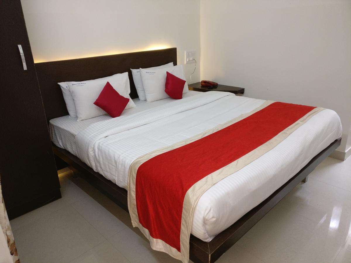 Hotel Raj Mahal จิกมากาลูร์ ภายนอก รูปภาพ